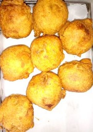 A picture of Kerala Aloo Bonda with a twist.
