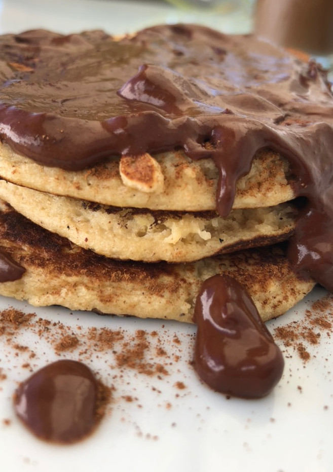 Una foto de Tortitas de manzana y chocolate