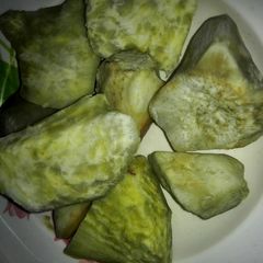 A picture of Boiled sweet potatoes.