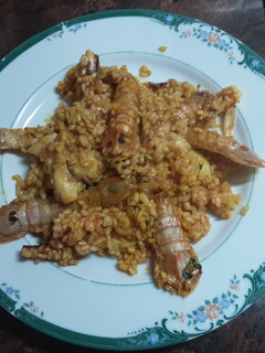 Una foto de Arroz con galeras y sepia