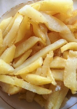 A picture of Homemade Chips.