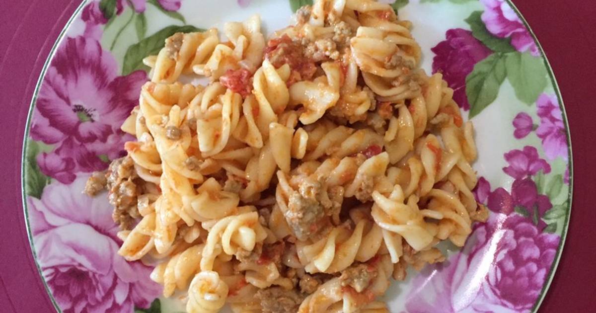 Макароны с плавленным сыром и помидорами рецепт с фото