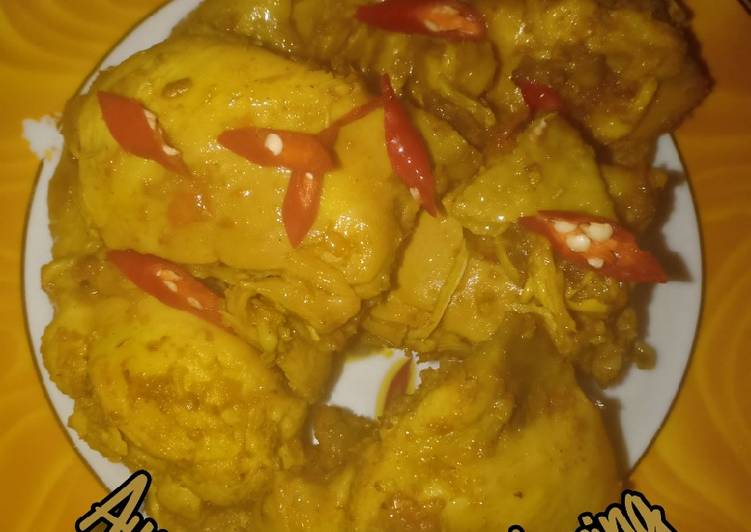 Cara Gampang Membuat Ayam Ungkep Bumbu Kuning, Enak Banget