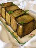Timballo di riso con copertura di melanzane