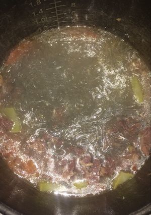 Hình của món Miến, thịt bê nấu canh cà chua.