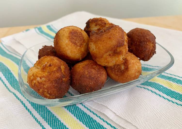 Step-by-Step Guide to Prepare Qualsiasi sera della settimana Polpette di Ricotta senza glutine