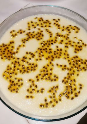Una foto de Mousse de Maracuyá