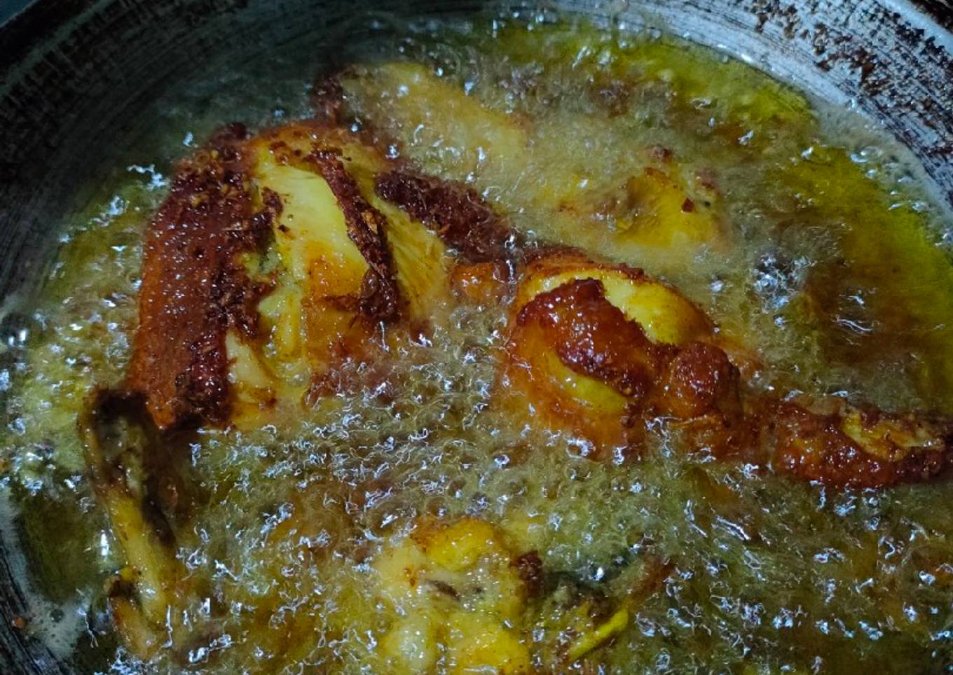 Ayam goreng lengkuas