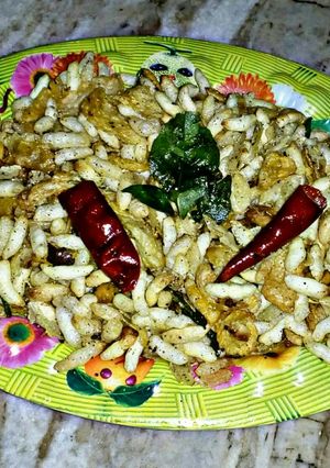 A picture of Crunchy Murmura.