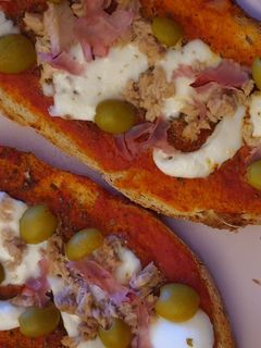 Una foto de Pan pizza