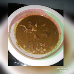 A picture of Miyar kuka and beans.