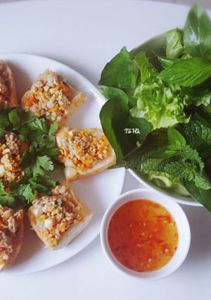 Hình của món BÁNH MÌ hấp.