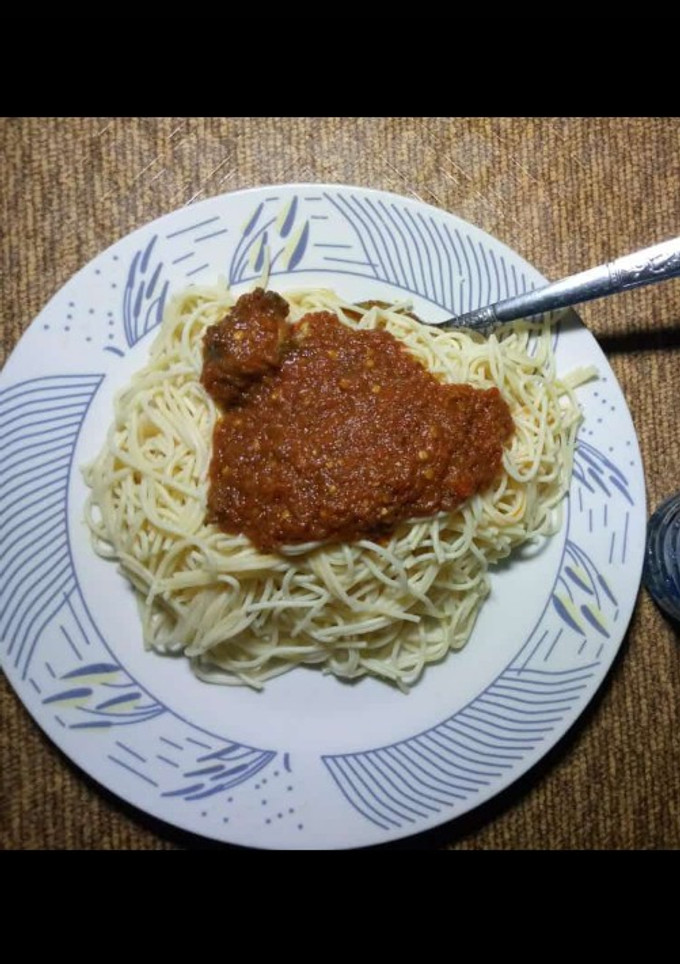 A picture of Spaghetti with Stew.