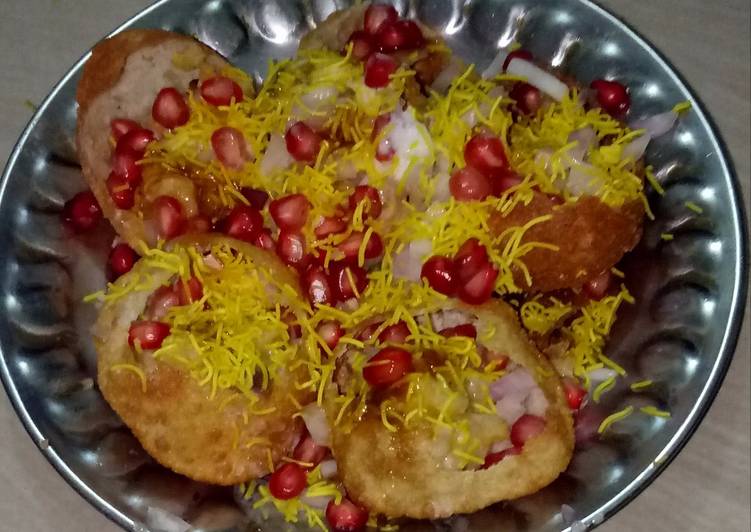 Sev puri / dahi puri chaat