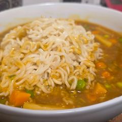 A picture of Soupy veg noodles.