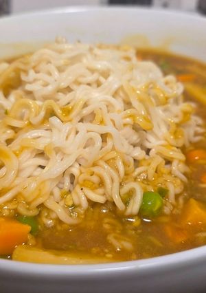 A picture of Soupy veg noodles.