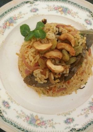 A picture of Instant biryani.