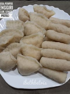 Foto resep Aneka Pempek Tenggiri (telur, lenjer, pistel)