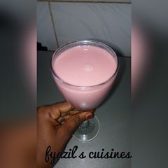 A picture of Kunun aya mai strawberry (#kunu contest).