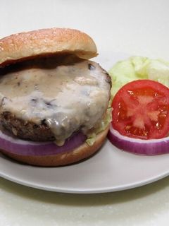 藍起司牛肉漢堡 的食譜成品照片