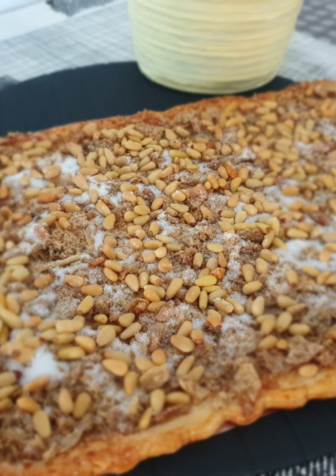 Una foto de Coca de llardons