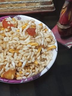 मुरमुरे चाट (Murmure chaat recipe in hindi) रेसिपी मुख्य फोटो