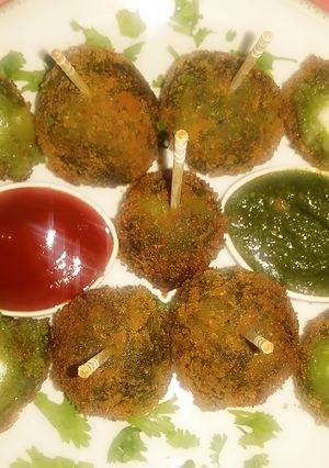 A picture of Spinach cheese ball.