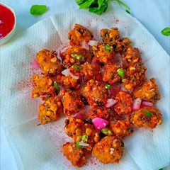 A picture of Methi dal pakoda.
