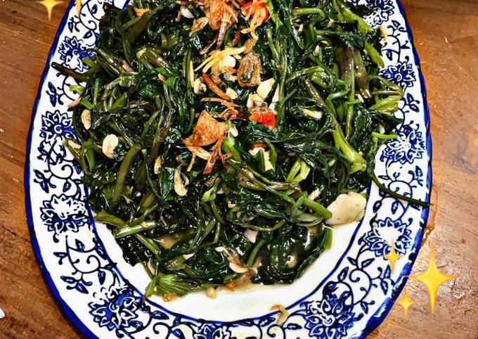 Resep Cah Kangkung Simple, Hijau, & Gurih Oleh Bundadari - Cookpad