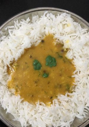 ગાર્લિક દાલ તડકા (Garlic Dal Tadka Recipe In Gujarati) રેસીપી મુખ્ય ફોટો