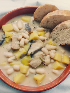 Foto di Stufato cremoso di cannellini e funghi cardoncelli