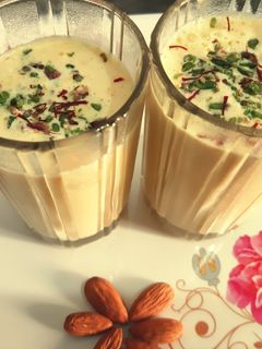 इंदौरी शाही शिकंजी (indori shahi shikanji recipe in Hindi) रेसिपी मुख्य फोटो