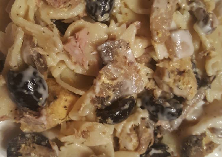 Salade de pĂąte au Poulet et au Thon đ
