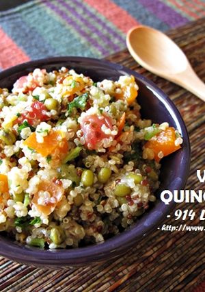 夏日輕食。藜麥蔬食沙拉 veggie quinoa salad 的食譜成品照片