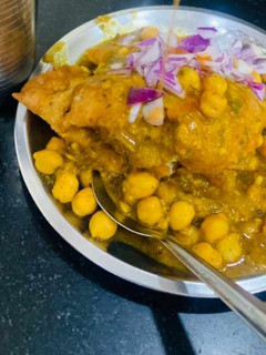 सफेद चना चाट (safed chana chaat recipe in Hindi) रेसिपी मुख्य फोटो