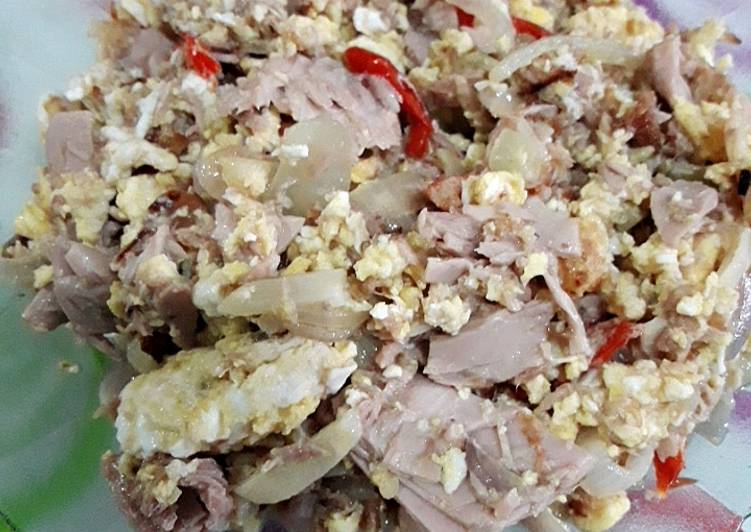 Bagaimana Membuat Orak arik telur mix ikan tuna yang Menggugah Selera