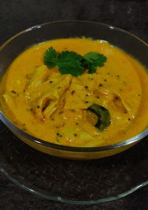 A picture of Papad Curry (Dahi Papad Sabzi).