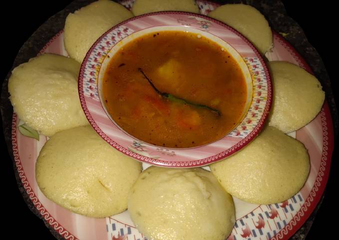 Yummy Idli with Sambar