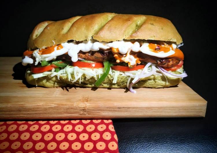 Recipe of Award-winning Healthy Sub Sandwich (Multigrain spinach loaf and Rajma Tikki)