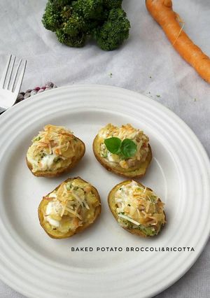 Foto resep Baked pottato broccoli&riccota