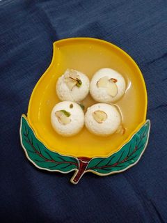 रसगुल्ला(rasgulla recepie in hindi) रेसिपी मुख्य फोटो