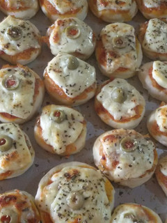 Una foto de Pizzetas🍕
