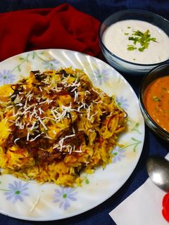 स्मोकी पनीर मखनी बिरयानी (Smoky paneer makhani biryani recipe in hindi) रेसिपी मुख्य फोटो