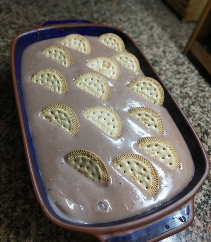 Una foto de Postre casero con galletas tipo maría 😋