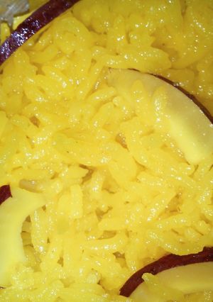 A picture of Yellow mithe rice.