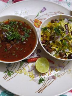 तर्री पोहे नागपूर (tari pohe recipe in marathi) रेसिपी चे मुख्य फोटो