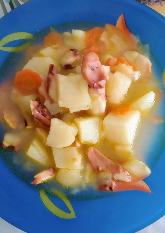 Una foto de Rejo con patatas