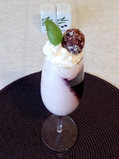 Ízes panna cotta trüffel golyóval recept fotója