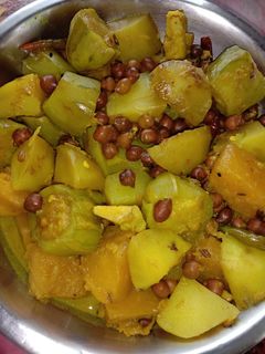 কুমড়োর ছক্কা (Kumror Chakka Recipe In Bengali) রেসিপির প্রধান ছবি