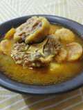 Caldo de cola de res